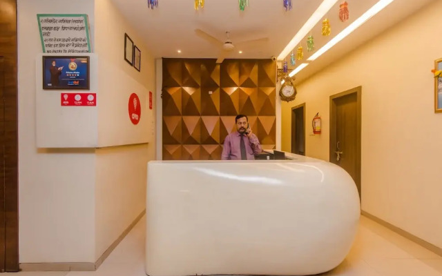 OYO 10382 Hotel Saffron Suites