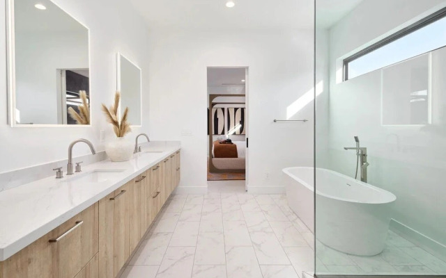 Luxe - Solstice Retreat - Heated Pools - 2 Homes