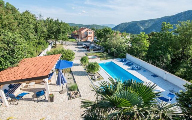 Wonderful Villa With Private Pool Surrounded by Nature