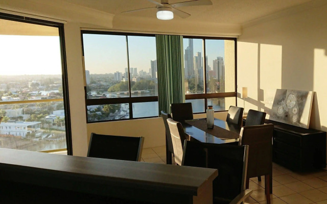 Surfers Hawaiian Apartments