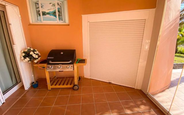 Luxury South Facing Groundfloor Apt