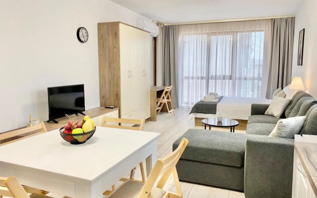 Modern Studio for 4 persons with Fast Wi-fi