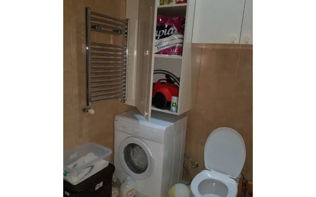 FLAT1