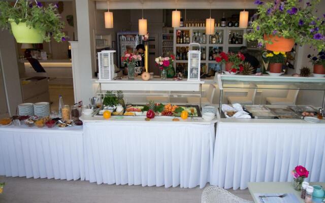 Palm Beach Hotel Apartments