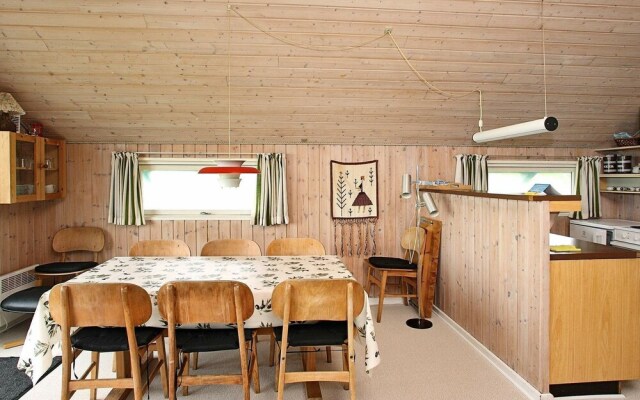 Spacious Holiday Home With Barbecue in Vinderup