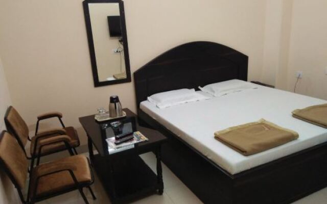 Hotel Pal Avadh