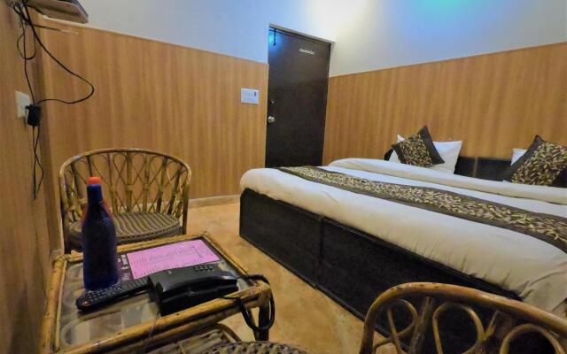 Bhagirathi Hotel in Tapovan By PerfectStyaz