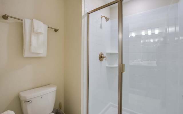 Lovely 4 Bed3 Bachampions Gatepool