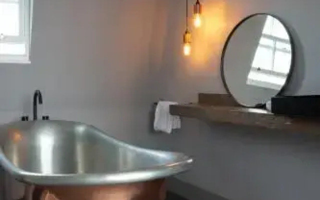 Chalcot Road Iv By Onefinestay