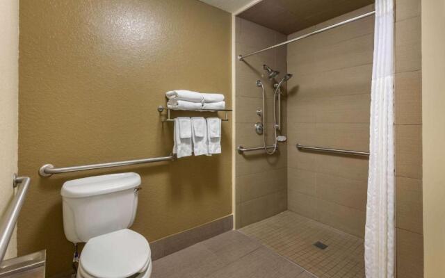 Comfort Suites Lady Lake - The Villages