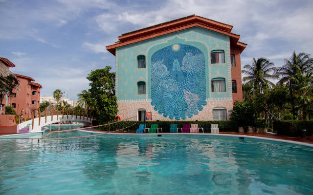 Selina Cancun Laguna Hotel Zone