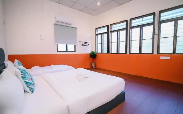 Swing & Pillows @ 75 Chulia St, Georgetown Penang