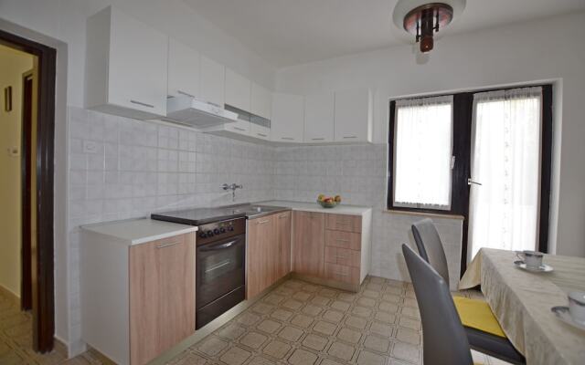 Apartment Majda
