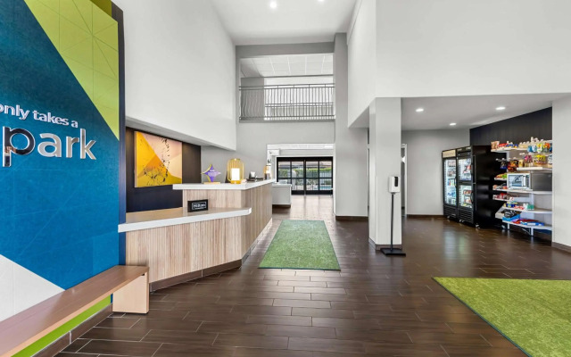 Spark by Hilton Glendale Phoenix North