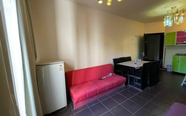 Apartment in Porto Sharm with Garden