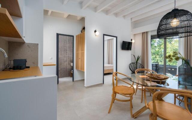 Funtuki Seaside Apartments