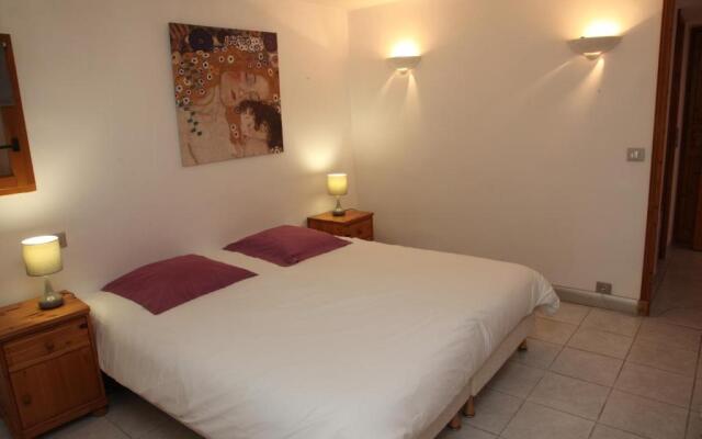 Apartment Ecureuil 200m2, 6 bedrooms - Living room with fireplace