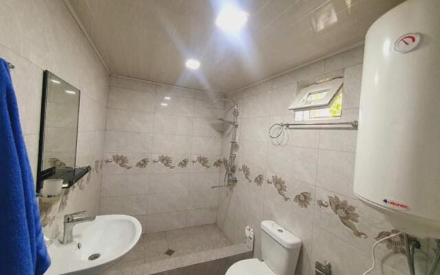 Elenaa Guesthouse