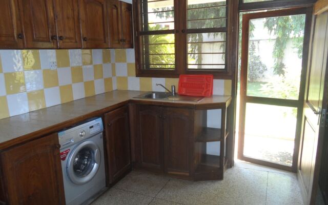 Upanga B&B - UN Road