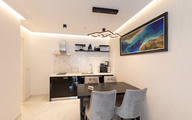 Lazar Lux Apartments