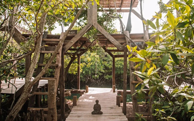 Uman Glamping & Cenote Tulum