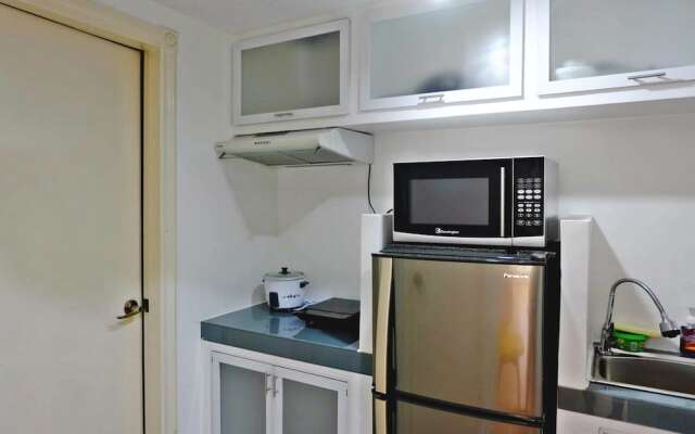 Forbeswood Heights 2BR by Stays PH