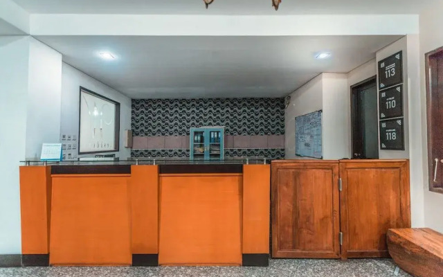 OYO Life 1437 W Residence