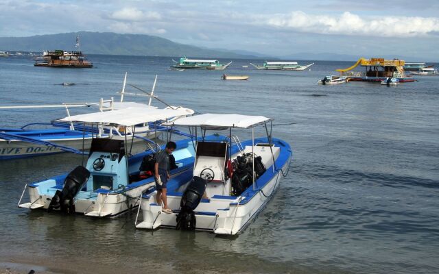Paradise Resort & Dive Center