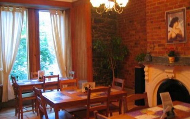 University Bed and Breakfast