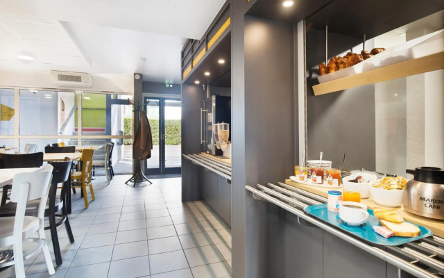 B&B HOTEL Lyon Saint-Priest