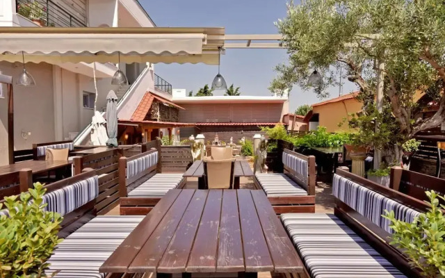 Eleon Dream Studio in Moudania