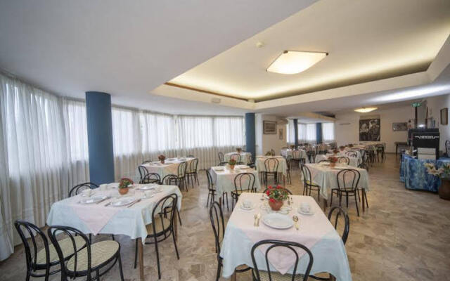 Hotel Harmony