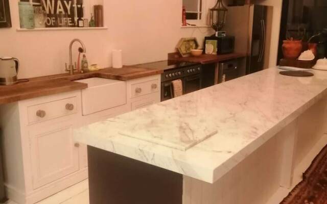 Beautiful 3-bed House in Ash Near to Deal Kent