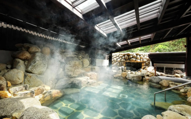 Yoko Onsen Quang Hanh