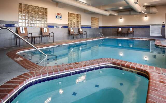 Best Western Plus Gateway Inn & Suites