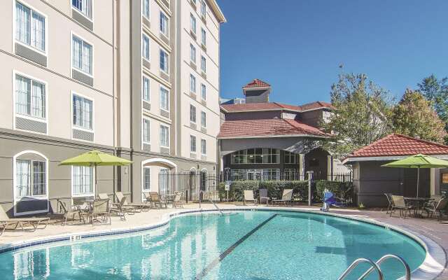 La Quinta Inn & Suites by Wyndham Atlanta Perimeter Medical