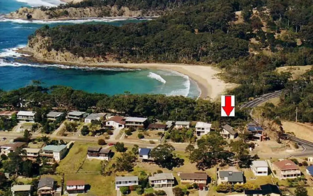 Shimoda On Illabunda Mckenzies Beach