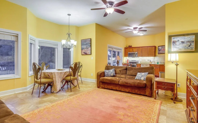 Scenic Studio w/ Dock Access in Fayetteville!