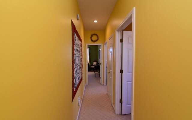 Forest Hill - 3 Br Home