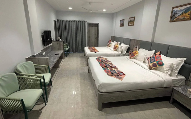 The Byke Boutique - Amra Oasis Osian