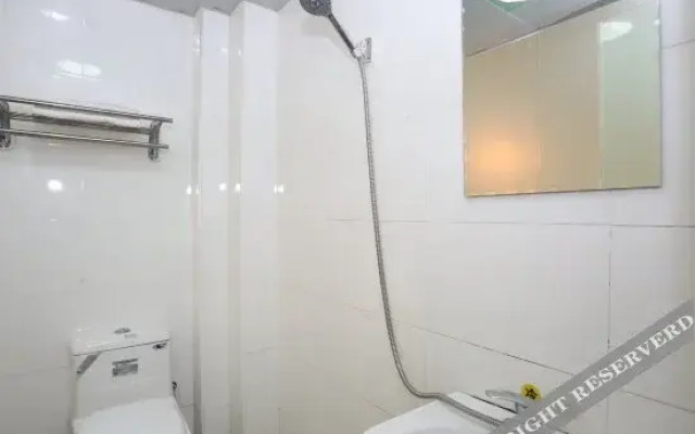 Xinlong Hotel