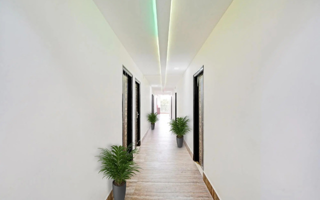 Collection O 92647 Hotel Aditya Grand