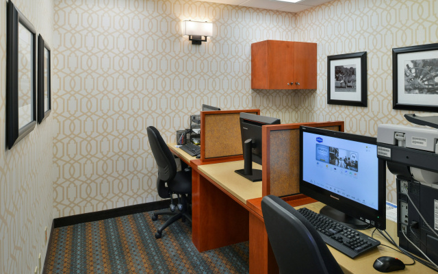 Hampton Inn & Suites By Hilton Calgary- University Northwest