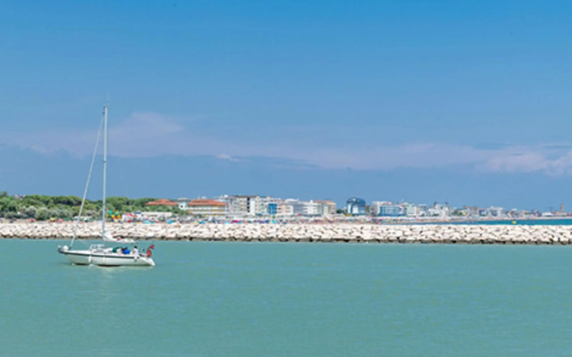 Flat 130mt From the Sea-beahost