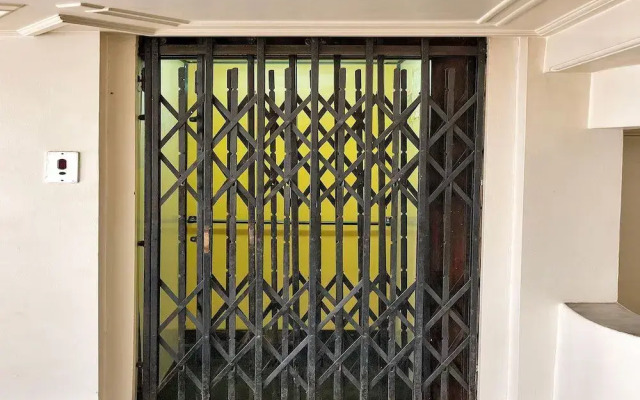 OYO 12020 Hotel Ratna Regency