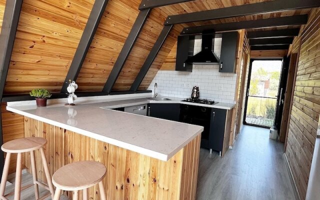 Karya Bungalov Villa