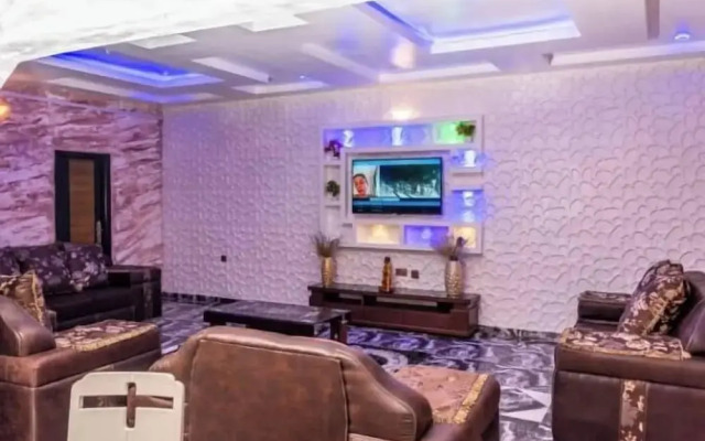 Eagle Destiny Hotel and Apartment