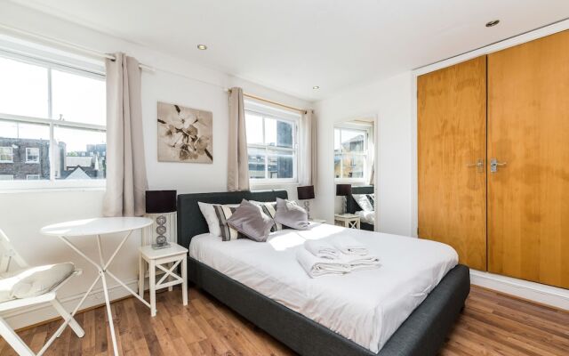 Covent Garden Apartments by Allo Maisons