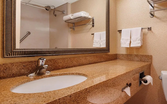 Quality Inn & Suites Morgantown - University Area