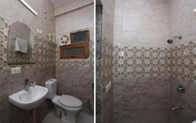 Chirag House By OYO Rooms